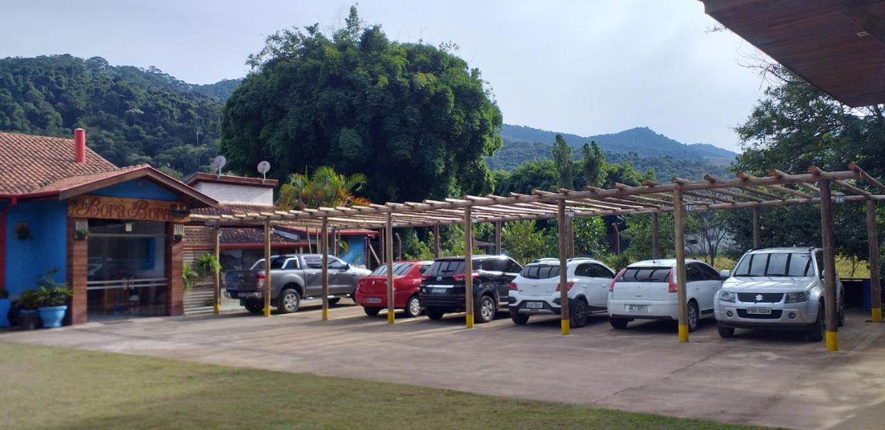 Pousada E Restaurante Bora Bora Da Serra Sao Bento do Sapucai Luaran gambar